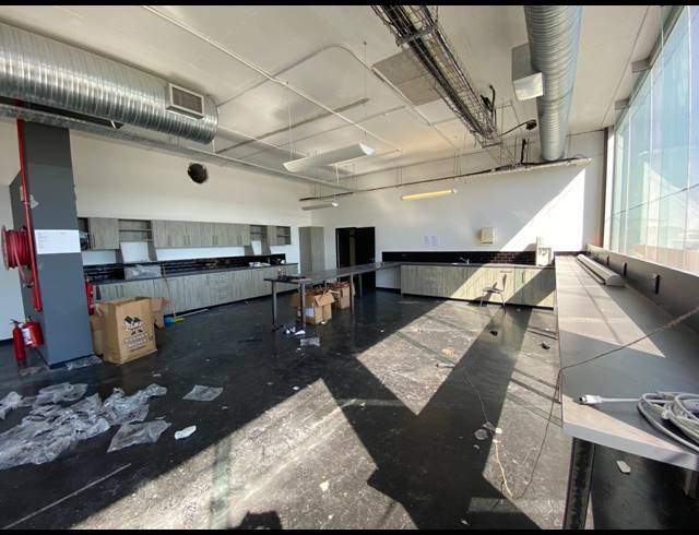860M² OFFICE TO LET IN PAARDEN EILAND